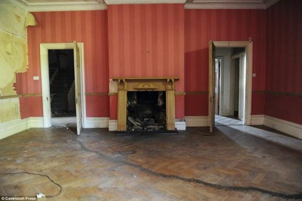 Emlaklarsa evin restorasyon ihtiyacna deinerek, evin piyasa deerinin bu artlarda olduka dk olduunu ifade etti.