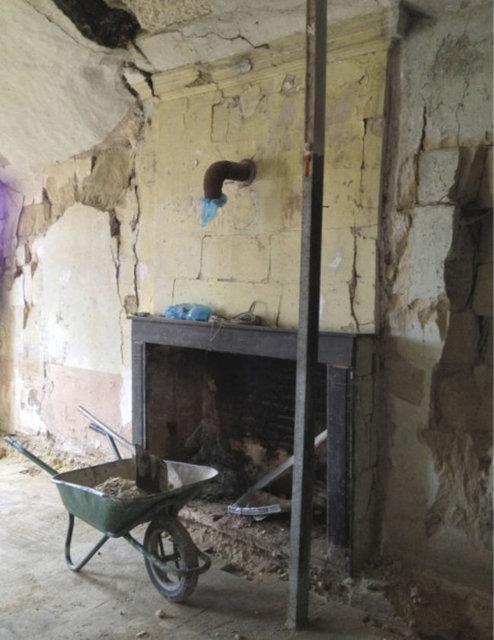 Gen adam evin tadilat iin 10 farkl bankaya kredi bavurusunda bulundu ancak hi biri kabul edilmedi.