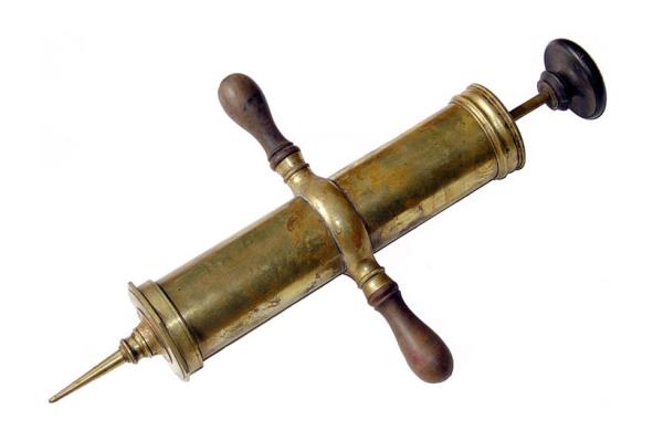 Medikal ��r�nga Letitia Geer taraf�ndan bulunmu�tur.