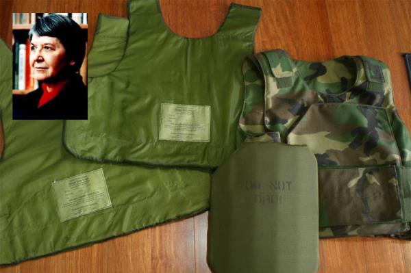 Stephanie Kwolek kevlar� icat etmi�tir. G�n�m�zde halat, z�rh ve yanmayan koruyucu giysi yap�m�nda kullan�lmaktad�r.