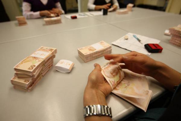 Odadan ayrlrken lambalar kapatlmaldr. Aile bireyleri odadan ayrlrken lambalar kapatmalarn hatrlatacak notlar konmas faydal olacaktr.