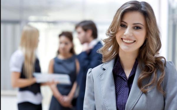 TOPLU SZLEMEDEN EMEKL MEMUR DA YARARLANACAK<br>      Emekli memur aylklarnda yaplan artlar da toplu szlemeyle belirleniyor. Dolaysyla, memurlara yaplan artlarn ayns emekli memur aylklarna da aynen yanstlacak. Onlar da nce enflasyon fark, ardndan da yzde 6 orannda arttan yararlanacaklar.