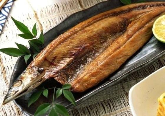 Msr'n geleneksel yiyecei olan bu balk 1 yl boyunca tuzlanm halde gnein altnda kurumaya brakldktan sonra tketilebiliyor. Aksi taktirde barndrd toksinler nedeniyle lm kanlmaz.