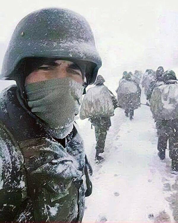 Trk Silahl Kuvvetleri (TSK), blc terr rgt PKK&#8217;ya kar yrtt operasyonlarna ara vermeden devam ediyor. Dou ve Gneydou Anadolu illerinde hava scaklnn gndz eksi 15, geceleri de eksi 30 dereceye kadar dt ve karla kapl blgedeki operasyon, zorlu k artlarnda bile sryor.