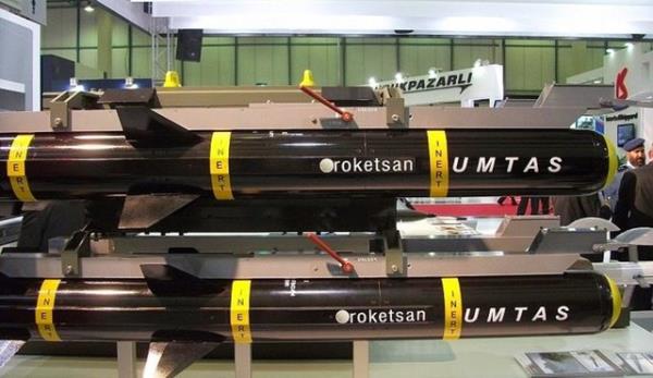 UMTAS FZE<br>  UMTAS, (Uzun Menzilli Tanksavar Sistemi), Trkiye'nin savunma sanayii firmalarndan Roketsan'n gelitirdii bir tanksavar fze sistemi. 8 kilometre menzile kadar etkili at yapabilen UMTAS, atele ve unut sistemini kullanmakta.