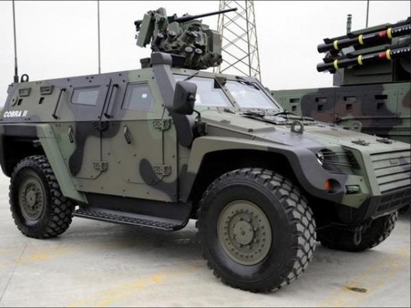 Cobra 2, stn hareket kabiliyeti ve 9 personel tama kapasitesinin yannda personele salad yksek koruma, ate gc ve grev ekipmanlar ile askeri uygulamalar iin ideal. Cobra 2, en zorlu arazi ve iklim koullarnda stn performans salar.&#8203;&#8203;