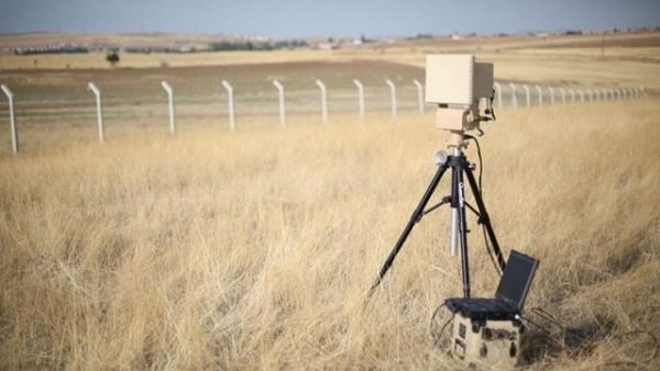 RETNAR PTR<br>  Retinar PTR, Trk retimi tanabilir bir radar. Ama gzle grlemeyecek kadar uzaktaki hareketlerden haberdar olmak. Yeni radar farkl klan, insan ve hayvan ayrtedebiliyor olmas. Savunma sanayi irketi METEKSAN, snr ve alan gvenliine ynelik "insan ayrt edebilen" evre gzetleme radar "Retinar PTR"yi retti.