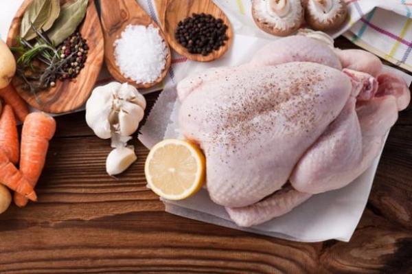 ou zaman yemek hazrlamak iin frsatmz olmaz. Eer elinizin altnda herhangi bir besin yoksa bu sefer fast food besinlere ynelme olmaktadr. Youn alyorsanz ve yemek hazrlamakta sknt yaayanlardansanz aadaki besinleri mutfanzda srekli olarak bulundurun. En azndan 20 dakika sonra yemeiniz sofranzda olacaktr.