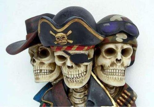 Kaptan korsanlarn taktklar tek gz bandnn amac, karanlk yerlere girildiinde karanla alma sresini yok etmektir.