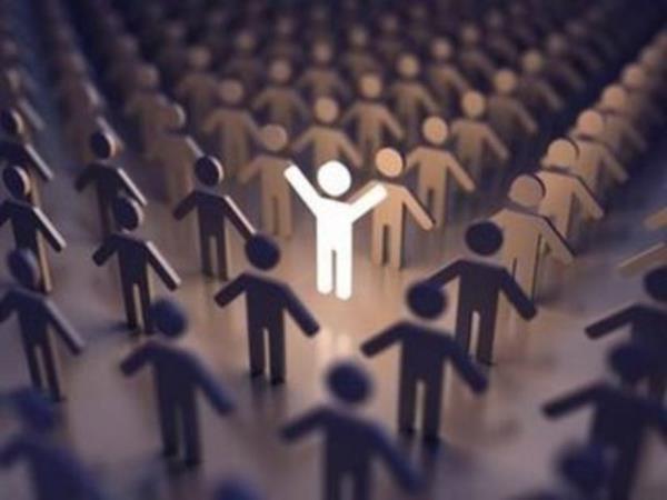 Eer tam zamanl bir ite alyor ve bir i kurmak istiyorsanz. Buna iinize devam ederken de yapabilirsiniz. Bu sayade kendinizi de gvene alm olursunuz.