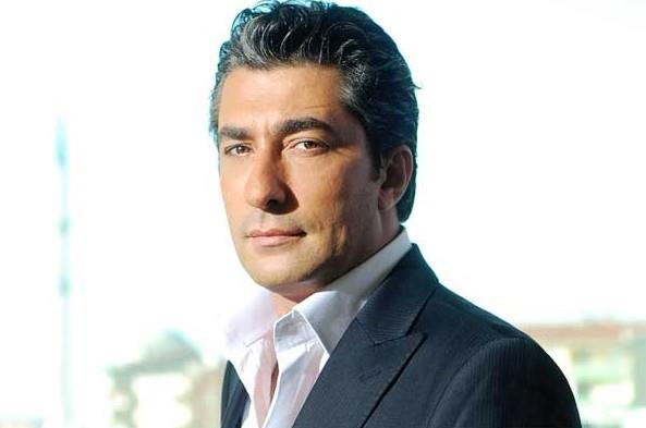 Erkan Petekkaya<br>  Anadolu niversitesi Devlet Konservatuar mezunu