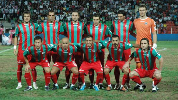 Bir sezonda - En az galip gelen takm: 1981-1982 sezonunda Diyarbakrspor, 1992-1993 sezonunda Konyaspor, 1996-1997 sezonunda Zeytinburnuspor, 2000-2001 sezonunda Adanaspor, 2011-2012 sezonunda Ankaragc (2)