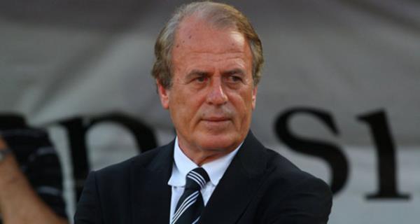 Lig tarihinde - " Bykler"i altran tek teknik adam: Mustafa Denizli