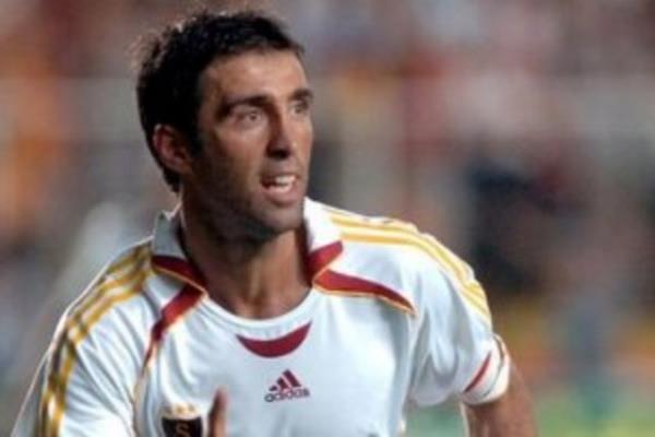 Lig tarihinde - Toplamda en ok gol atan futbolcu: Hakan kr (249)
