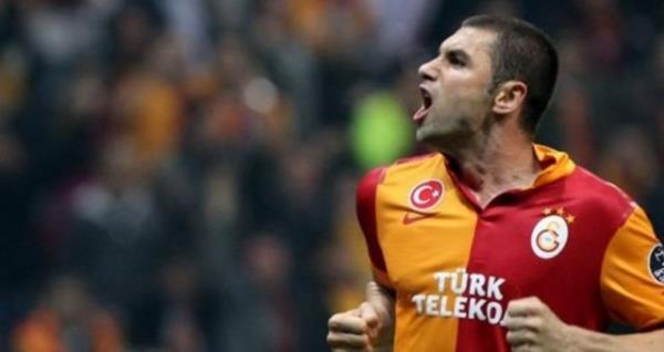 Lig tarihinde - "Drt Bykler"de oynayan futbolcu: Sergen Yaln ve Burak Ylmaz.