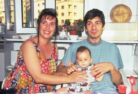 Perihan Sava'n Ylmaz Zafer ile yapt evlilikten Sava Zafer adnda bir olu var.