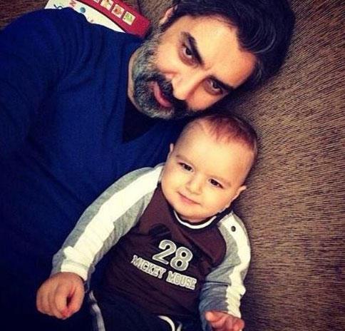 &#8220;Kurtlar Vadisi&#8221;nin Polat&#8217; Necati amaz, Ekim 2013&#8217;te dnyaya gelen olu Ali Nadir&#8217;in bir fotorafn ilk kez sosyal medyada paylat.