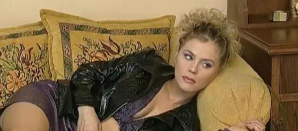 TV servenine Tatl Kaklar adl diziyle balayan Yldz Kaplan,