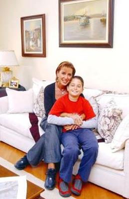 Sava Zafer bugn artk bir delikanl.