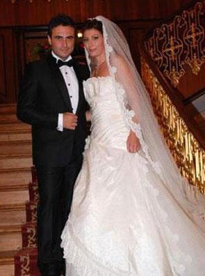 Getiimiz aylarda ayrlma noktasna gelen Kutsi ile ei Sinem Bayrakturar tekrar barm ve ikinci kez bebek heyecan yaamt...