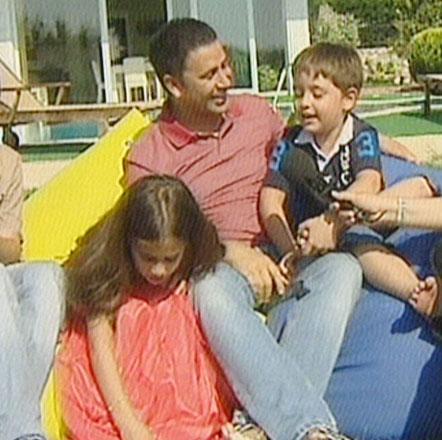 Yldzhan'n nikahsz 3 einden 3 erkek 2 kz vard. nl trkcnn 1,5 ay nce bir olu oldu.