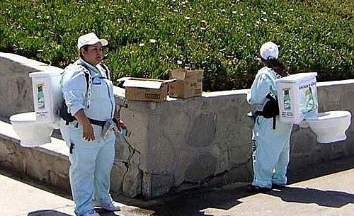 Seyyar Tuvalet Grevlisi