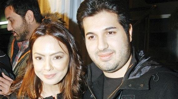 Ebru Gnde sahip olduu bu arabayla Ali Aaolu'nu bile geride brakt. Srad yaam, sevgilileri ve lks aralar ile her zaman gndemde olan  adam Ali Aaolu Rolls Royce'un ayn modelini 1 milyon TL'ye almt.