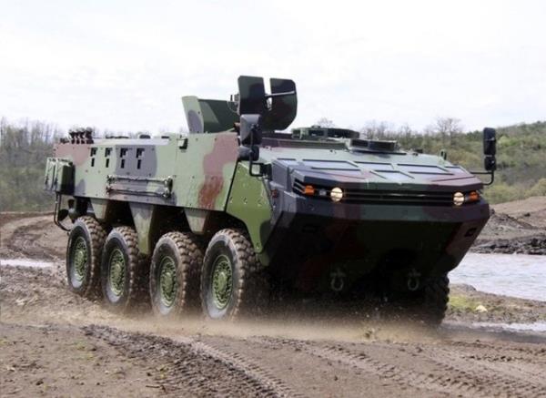 OTOKAR ARMA<p>    Yksek taktik ve teknik zelliklere sahip yeni nesil ok tekerlekli modler bir ara olan ARMA; stn hareket kabiliyeti, yksek mayn ve balistik koruma ile orta ve yksek kalibre silah sistemi entegrasyon opsiyonlarna sahip. Arma, en zorlu arazi koullarnda bile hizmet verebilmekte.