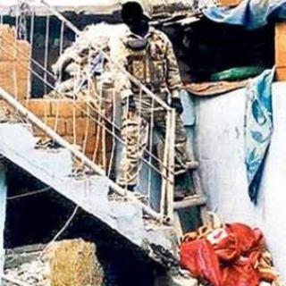 PKK&#8217;llardan temizlenen binann baz odalarnda kelepeli sandalyelerin bulunmas bunu dorularken Cizre&#8217;de &#8216;zynetim&#8217; ilan eden Halk Meclisi E Bakan Mehmet Tun da 21 Ekim&#8217;de yapt aklamada mahkemeler kurduklarn belirtmi, &#8220;Sorgulamalar adli vakalarla snrl tutmuyoruz. &#8216;Ben sizi tanmyorum&#8217; diyorsa onun iin de nlemleri alyoruz.