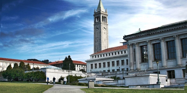 Kaliforniya niversitesi, Berkeley, Kaliforniya'da yer alan aratrma niversitesidir. Kaliforniya niversitesi'nin Berkeley-San Francisco ehrindeki kamps, buradaki krfezin kuzeydousunda bulunan Berkeley ilesinde bulunmasndan dolay bu adla anlmaktadr. niversiteyi anlatmak iin Cal, California, UC Berkeley ve yalnz Berkeley szckleri de kullanlr.