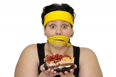 Gereki olmayan hedefler koymak.  <br>  Kendinize "Bu ay 20 kilo vereceim." gibi gereki olmayan hedefler koyarsanz zamanla baarszla uradnz dnerek motivasyonunuz decektir. En iyisi salkl ve gereki hedefler koyarak rejim yapmak.