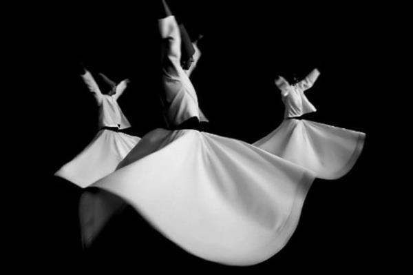 stiyor ak, cmle sz olsun ayan, Ayna vazgemez ki resmi sunmadan.