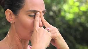 Aslnda bu kolay teknik burun deliklerinizi amaya yardm etmesinin yannda, birok eit ary da dindirmeye yardmc olur.