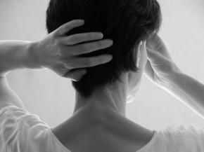 Tkankl bir dakika ierisinde tedavi etmek imkansz gibi grnse de gerek udur ki, bu geleneksel in tbbndan tretilen akupresr teknii sayesinde mmkndr.