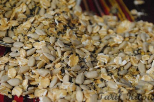 Susam tohumu: Di�lerdeki bakteri plak olu�umunu azalt�r ve buna ba�l� olarak di� eti sa�l��� i�in �ok �nemlidir.