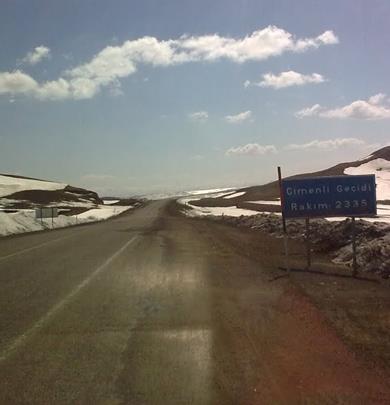 imenli Geidi<br>    Erzurum'da yer alan imenli Geidi 2335 metrede kurulmu bir yoldur.