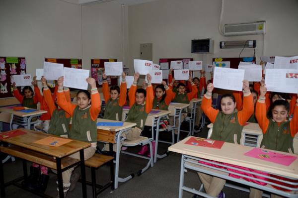 -Deli gibi elenin, gln, koun, oynayn.