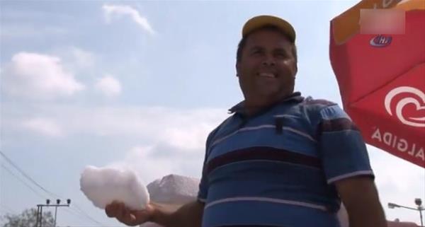 Nide'deki Demirkazk Dalarndan toplad kar kamyonla Adana'ya getirip burada poetini1 liraya satan bu adamn haftalk kazanc dudak uuklatyor...