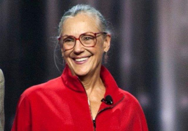 Alice Walton 34,9 milyar dolar.<br>  Servetinin kayna, Wal-Mart.