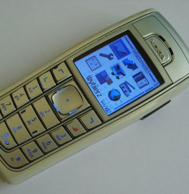 16- Nokia 6230 Satlan rn adeti: 50 milyon