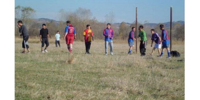 37. El kasti deilse o top direkt kaleye kullanlmaz, &#8220;kasti deilki olum, gol olmaz.&#8221; denirdi...