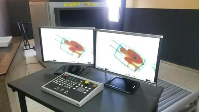 spanyol polisi getiimiz gnlerde, sekiz yandaki bir ocuun, bavul iinde Fas'tan spanya'ya sokulmaya alldn aklad...