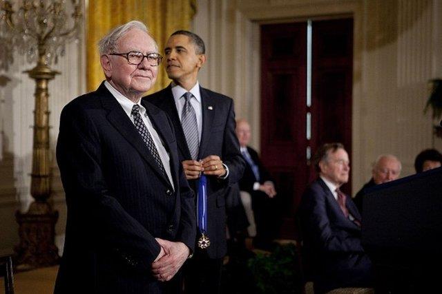 Yatrm kariyerine daha yeni balad sralarda gnde 600 ile 1000 sayfa kitap okuyan Buffett, uan bile gnnn yzde 80'ini kitap okuyarak geiriyor.