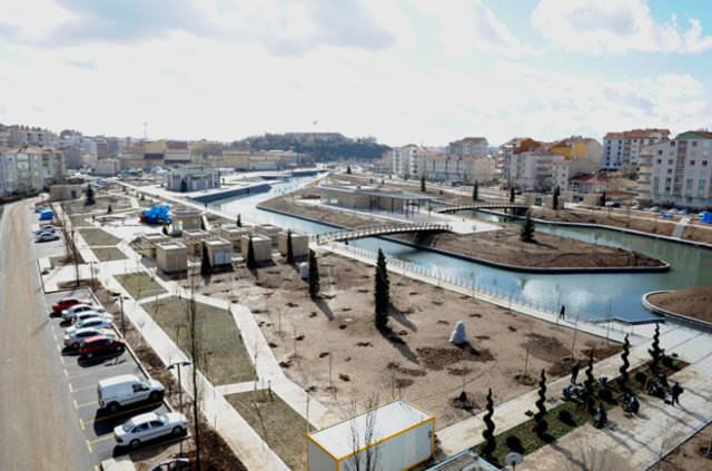 Krehir<br />  Gnlk ortalama kazan: 59.4 TL</p>    <p>Antalya<br />      Gnlk ortalama kazan: 59.5 TL