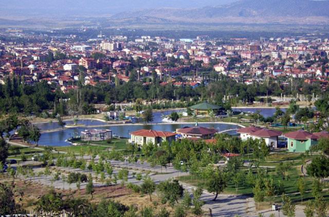 Isparta<br />  Gnlk ortalama kazan: 54.5 TL</p>    <p>Bartn<br />      Gnlk ortalama kazan: 54.6 TL
