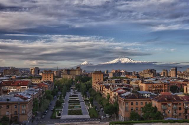 Ar<br />  Gnlk ortalama kazan: 56.1 TL</p>    <p>Van<br />      Gnlk ortalama kazan: 56.2 TL