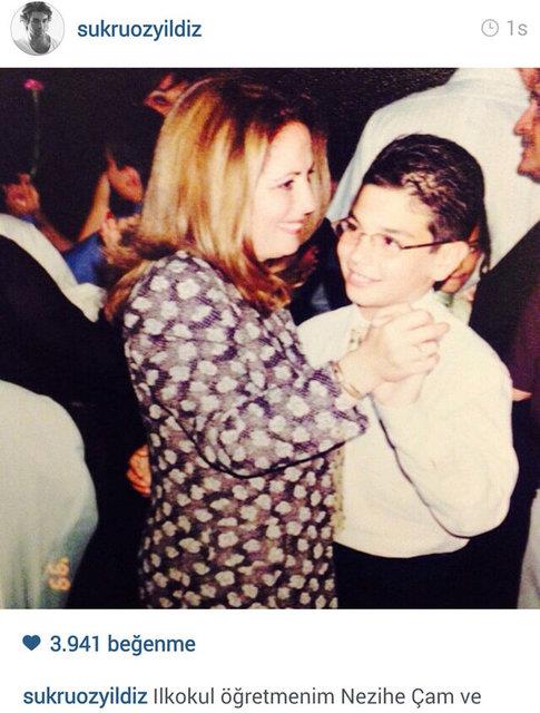 Baz takipileri gzlkl ve irin bir ocuk olan zyldz'n byynce ok uzun boylu ve etkileyici bir gence dnmesine ardklarn belirtti.