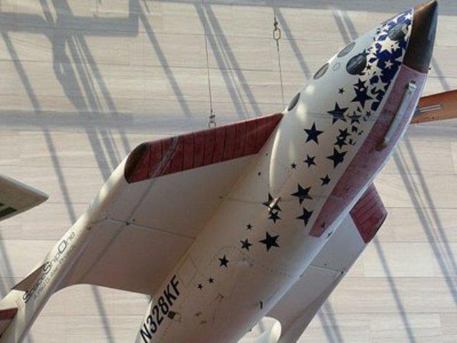 16- Antimatter (Antimadde) 1 gram: 62 trilyon dolar Dnyann en pahal maddesi nvanna sahip; Antimatter, muhtemelen uzay yakt olarak kullanlabilir ancak bunun iin pahal ve ileri bir teknolojiye ihtiya var.