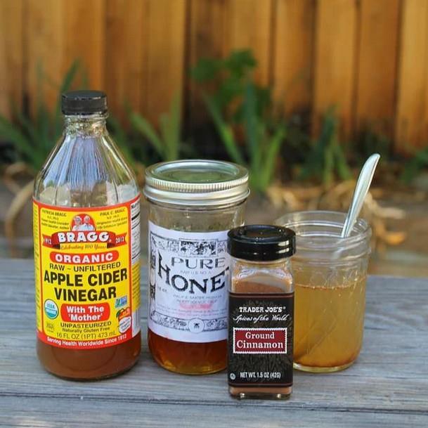 Bal ve elma sirkesi<br>  Ayurveda metinlerine gre vcut dokusundaki yalardan ve kolesterolden kurtulmann en iyi yolu.