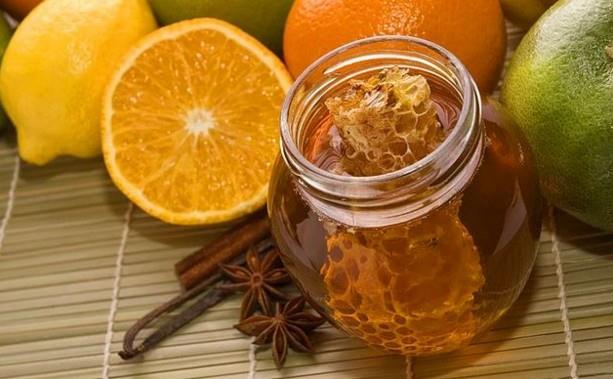 Bal ve Turungil karm  <br>Boaz arlar ve grip iin birebir bir karm. iine biraz da zencefil atarsanz boaznz rahatladn ve baln da bakterilerin yok olmasna yardmc olmas sebebiyle hzlca iyiletiinizi greceksiniz. K gelirken aklnzda bulunsun.